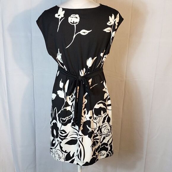 ECI New York Beaded Mini Dress - Picture 4 of 9